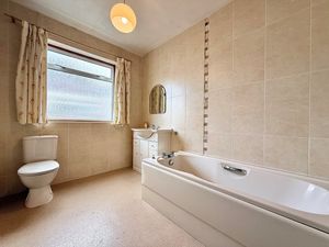 Photo 19- click for photo gallery